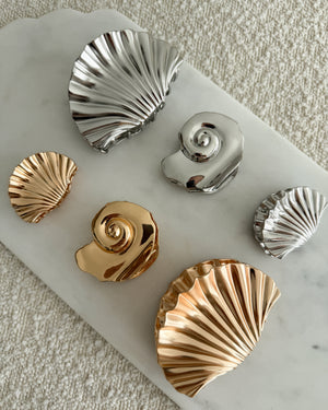 Swirl Shell Claw Clip Gold