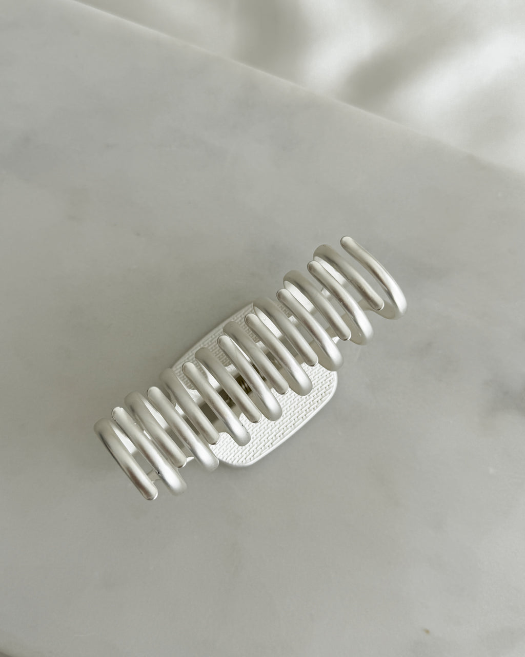 Matte Silver Metal Claw Clip