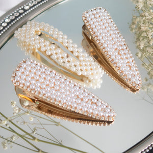 Noel Pearl Hair Clip