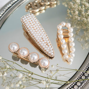 Noel Pearl Hair Clip