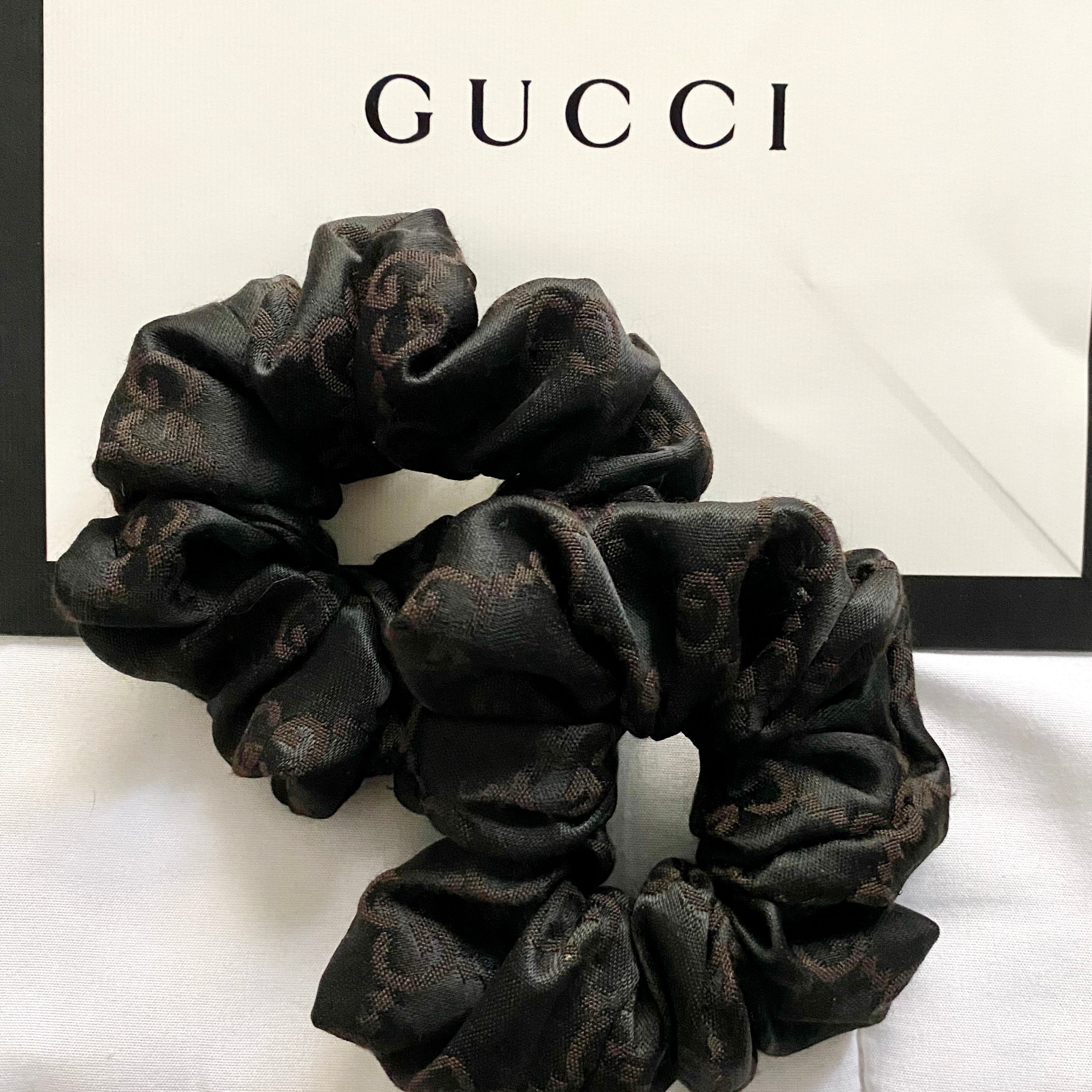GG Scrunchie (Brown Monogram) – Summer Buns