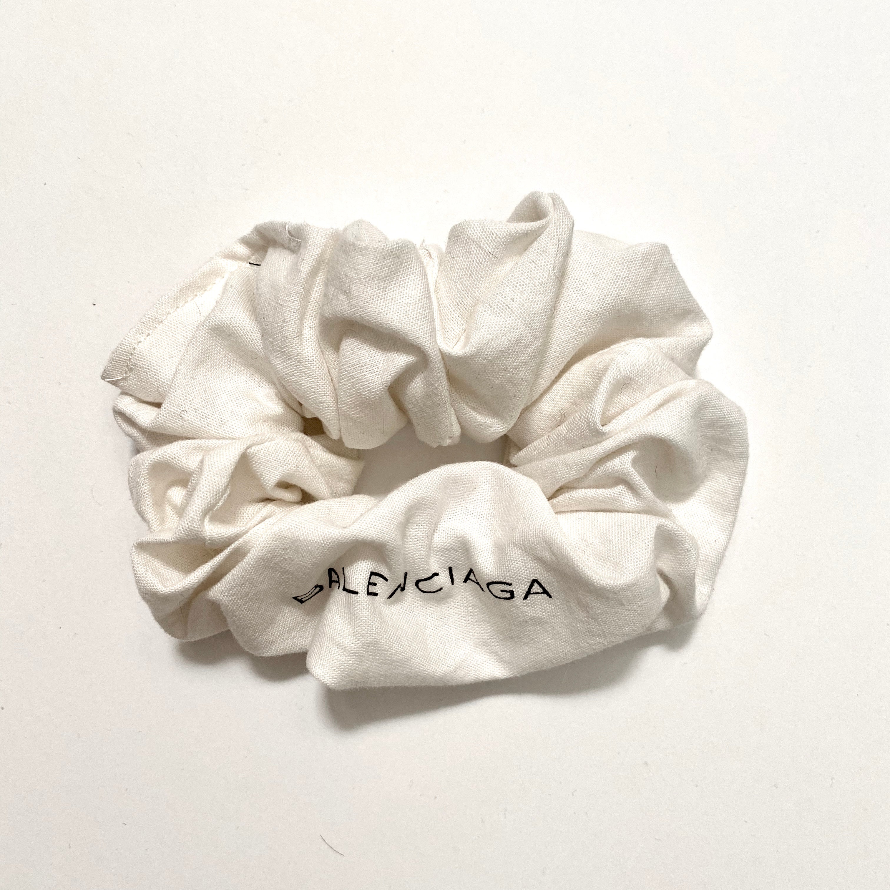 Balenciaga Scrunchie – Summer Buns