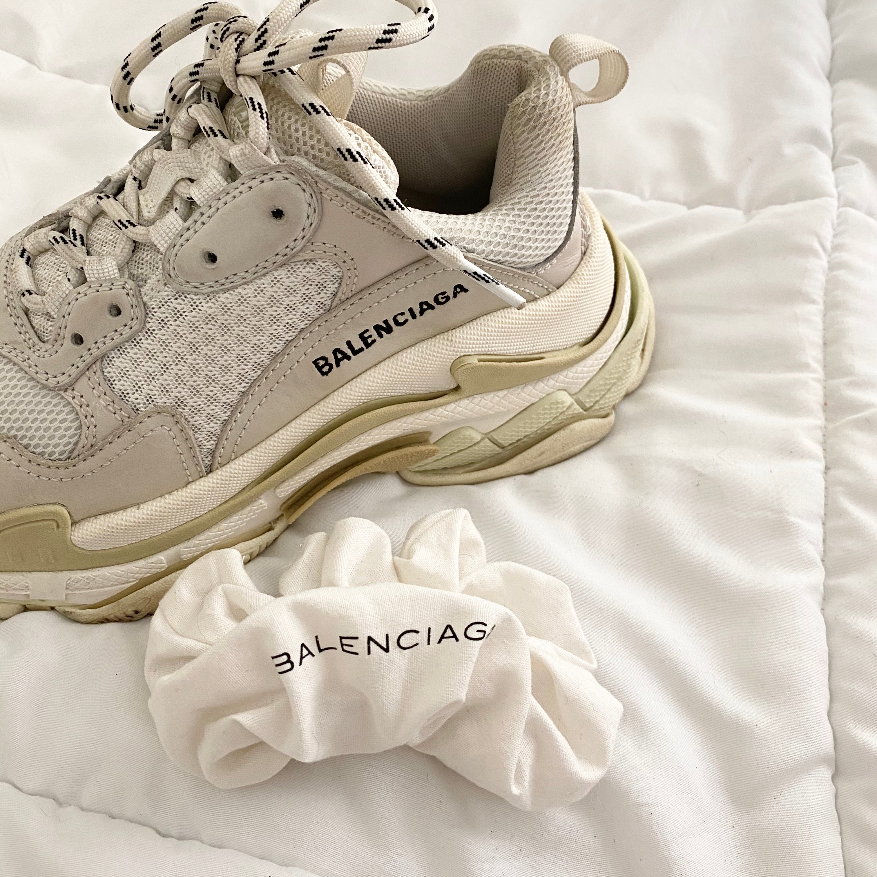 Balenciaga Scrunchie – Summer Buns